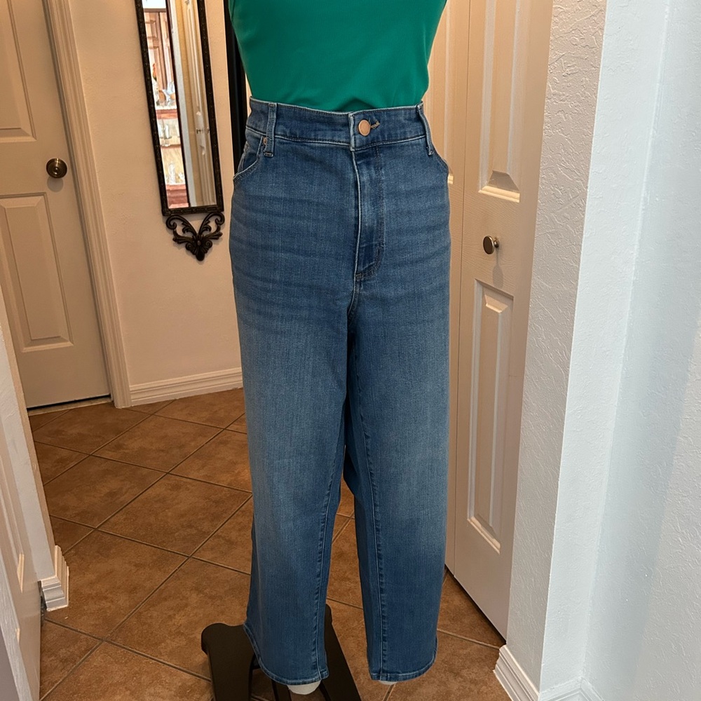 Universal thread, High - Rise Straight blue jeans, size 20 W